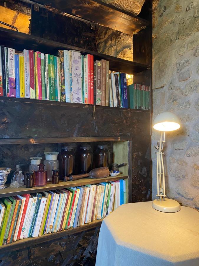 Officina Alchemica Apartment Calcata Bagian luar foto